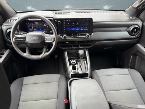 Certified 2024 Chevrolet Colorado Trail Boss w/ Technology Package AWD/4WD image 15