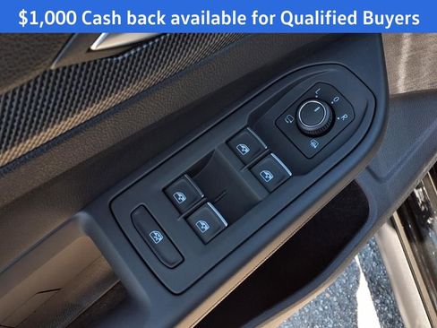 New 2025 Volkswagen GTI SE image 16