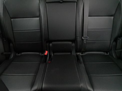 Certified 2020 Volkswagen Tiguan SE w/ Panoramic Sunroof Package image 13