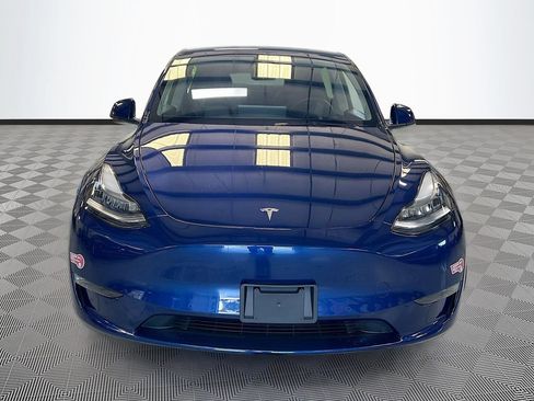 Used 2022 Tesla Model Y Long Range AWD/4WD image 2