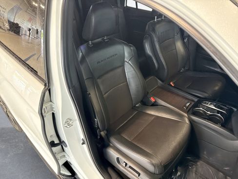 Used 2021 Honda Pilot Black Edition image 16