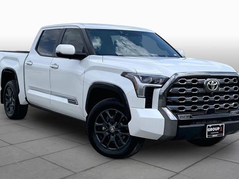 Used 2025 Toyota Tundra Platinum AWD/4WD image 3