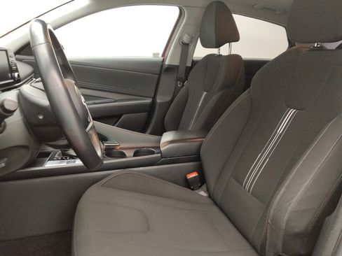 Used 2021 Hyundai Elantra SEL w/ Convenience + Premium Package FWD image 17