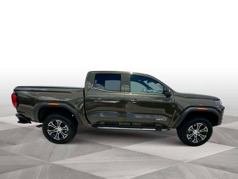 Used 2023 GMC Canyon AT4 w/ AT4 Premium Package AWD/4WD image 9