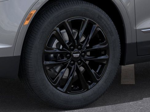 New 2025 Cadillac XT5 Premium Luxury w/ LPO, Floor Liner Package image 9