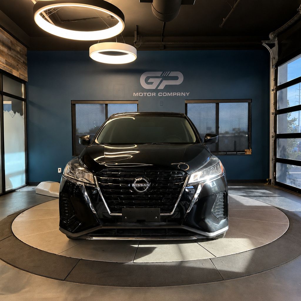 Used 2024 Nissan Kicks S FWD image 8