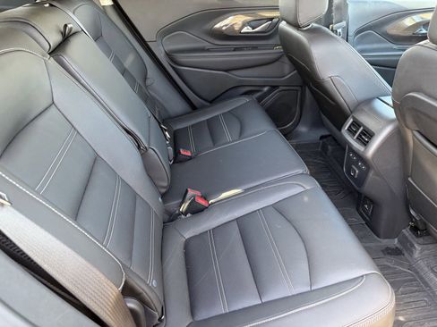 Used 2023 GMC Terrain Denali w/ Black Diamond Edition AWD/4WD image 7