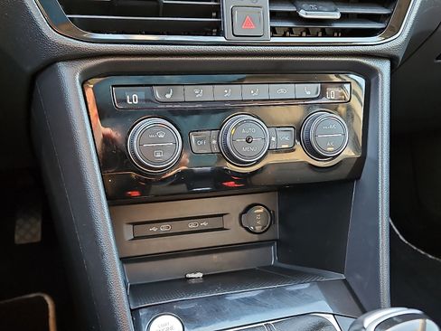 Certified 2023 Volkswagen Taos SEL image 15