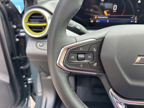 New 2026 Chevrolet Trax LT w/ Driver Confidence Package FWD image 16