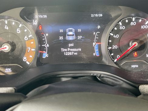 Used 2022 Jeep Compass Latitude AWD/4WD image 12