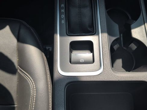 Used 2018 Ford Escape Titanium FWD image 27