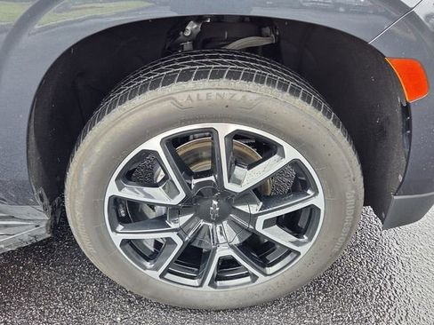 Used 2022 Chevrolet Tahoe RST w/ Luxury Package image 8