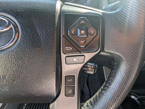 Used 2021 Toyota Tacoma TRD Off-Road AWD/4WD image 16