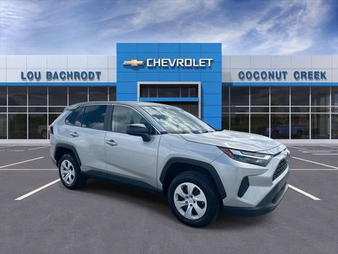 Used 2025 Toyota RAV4 LE image 2