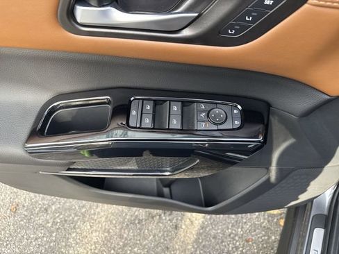 New 2026 Nissan Pathfinder Platinum image 29