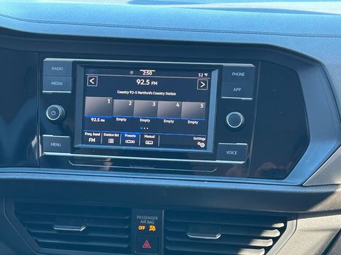 Used 2023 Volkswagen Jetta S image 24