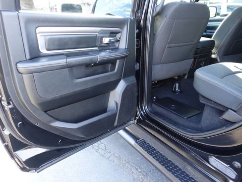 Used 2021 RAM 1500 Classic Warlock image 21