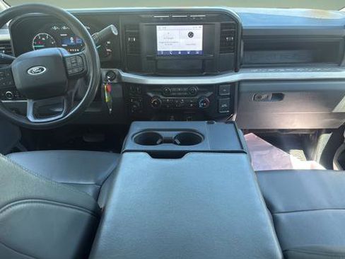 Used 2024 Ford F250 XL w/ FX4 Off-Road Package AWD/4WD image 7