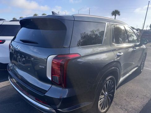 Used 2023 Hyundai Palisade Calligraphy image 4
