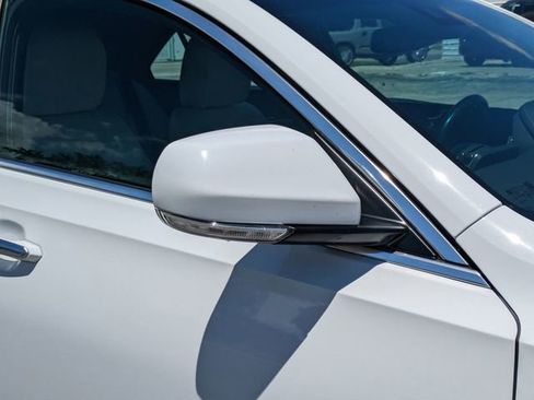 Used 2022 Cadillac CT4 Luxury w/ Sun And Sound Package RWD image 12