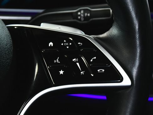 Used 2025 Mercedes-Benz GLS 450 4MATIC image 44