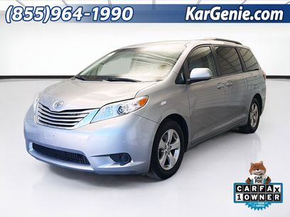 Used 2017 Toyota Sienna LE