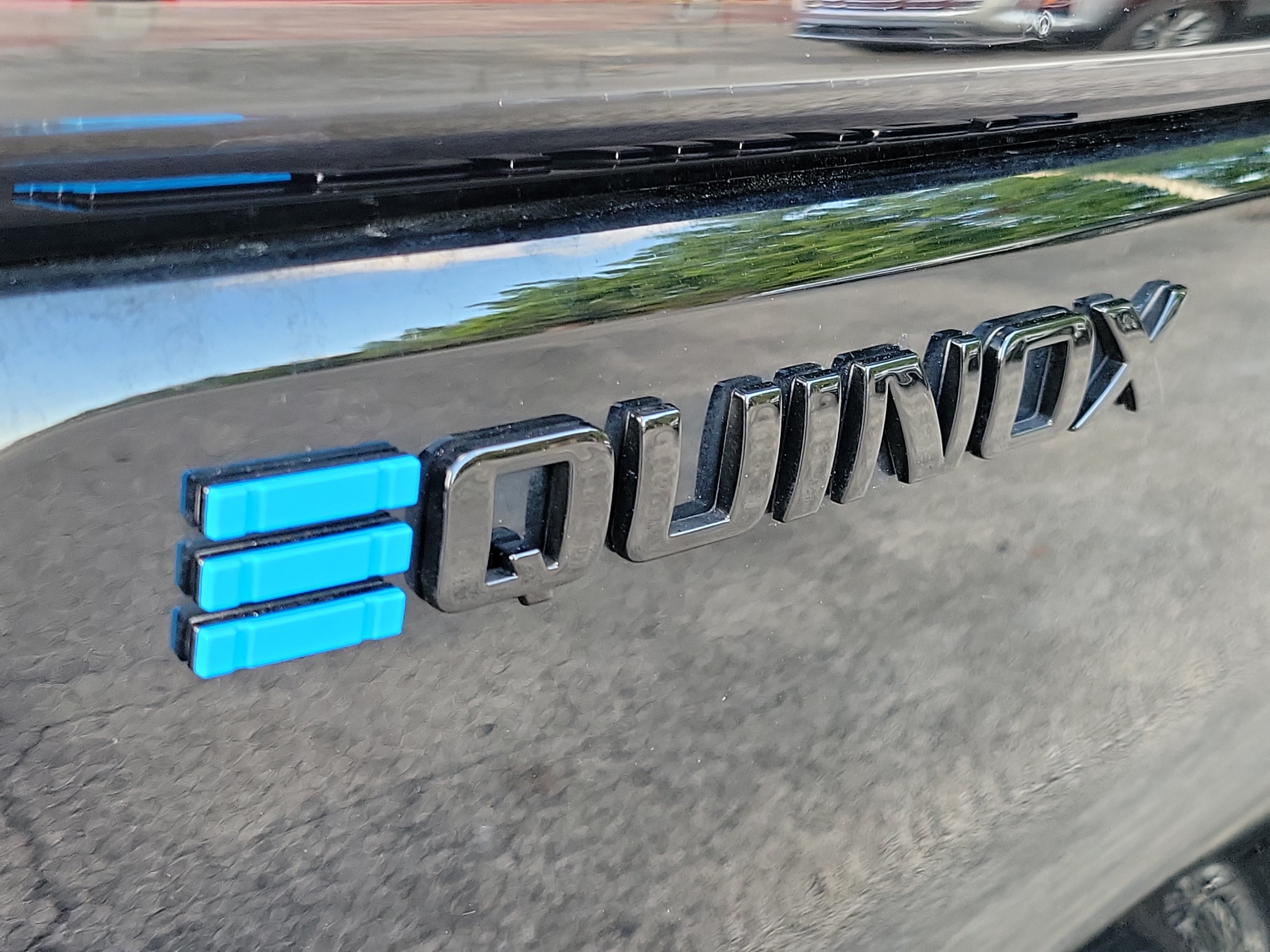 Used 2024 Chevrolet Equinox EV RS FWD image 11