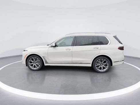 Used 2026 BMW X7 xDrive40i w/ Premium Package image 5