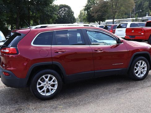 Used 2014 Jeep Cherokee Latitude w/ Comfort/Convenience Group AWD/4WD image 10