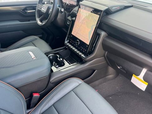 New 2026 GMC Yukon XL AT4 w/ AT4 Premium Plus Package AWD/4WD image 15