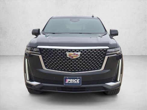 Used 2024 Cadillac Escalade ESV Luxury RWD image 2