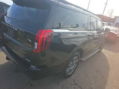 Used 2025 Ford Expedition Max Active image 4