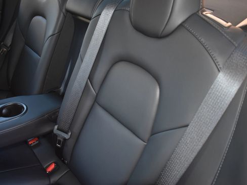 Used 2023 Tesla Model 3 Standard Range image 17