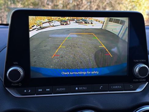 Used 2023 Nissan Sentra SV image 11