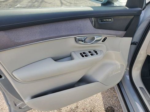 New 2026 Volvo XC90 T8 Ultra w/ Protection Package Premier AWD/4WD image 10