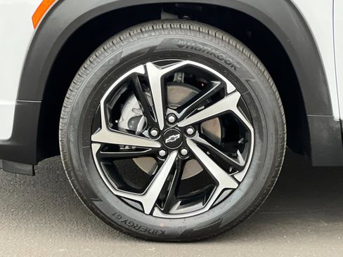 Used 2023 Chevrolet TrailBlazer RS w/ Convenience Package image 26