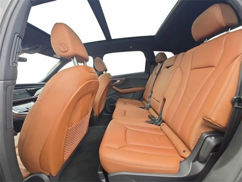 Used 2025 Audi Q7 3.0T Premium Plus image 19