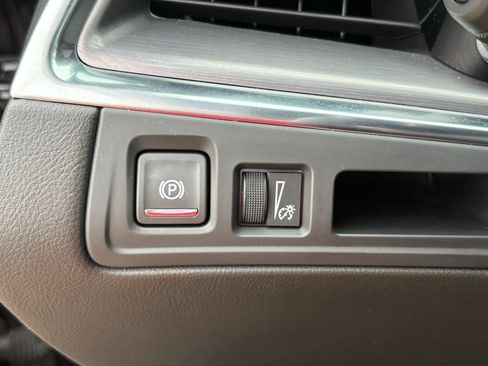 Used 2025 Cadillac XT5 Luxury w/ LPO, Floor Liner Package FWD image 12