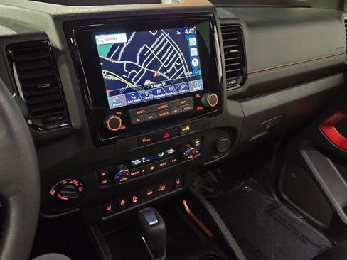 Used 2023 Nissan Frontier PRO-4X w/ Pro-4X Premium Package image 30