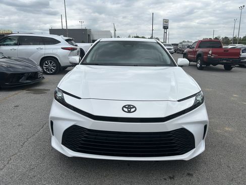Used 2025 Toyota Camry LE w/ Convenience Package FWD image 7