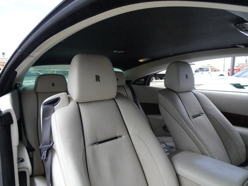 Used 2014 Rolls-Royce Wraith RWD image 10