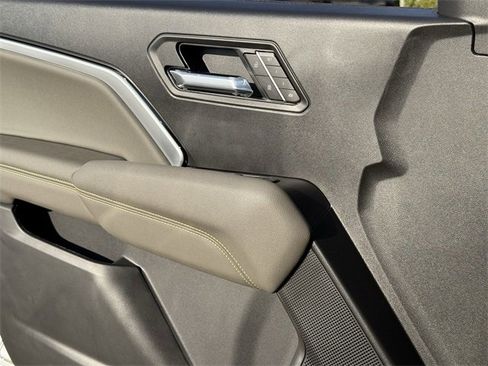 New 2026 Chevrolet Colorado ZR2 w/ Technology Package image 24