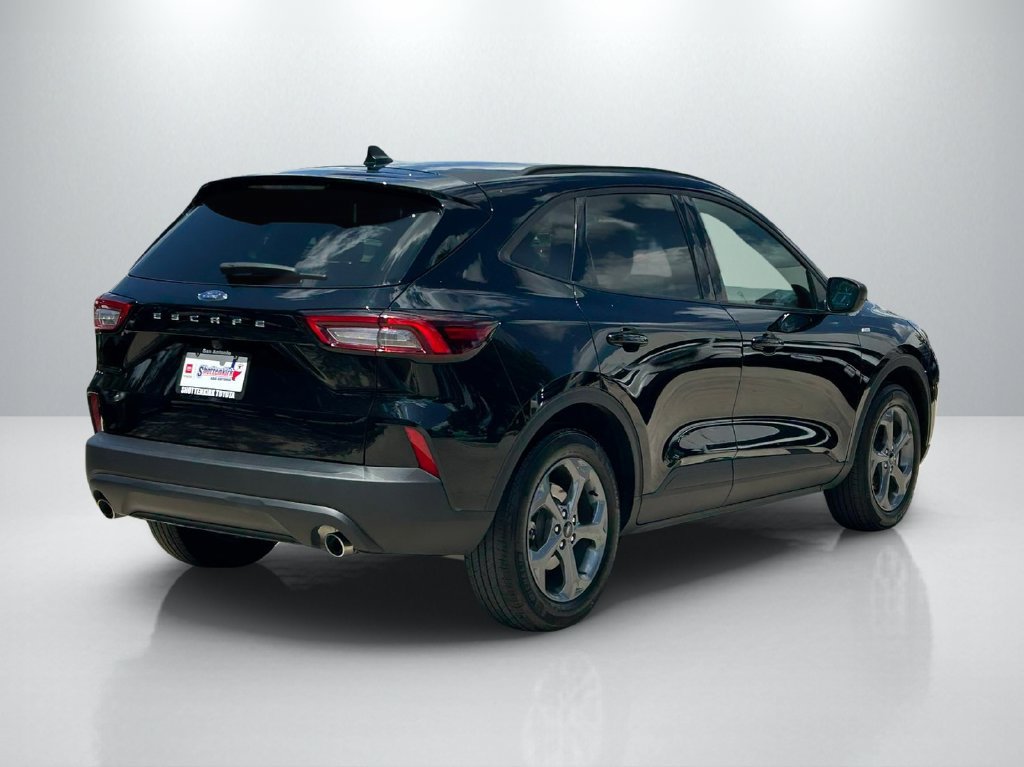 Used 2025 Ford Escape ST-Line FWD image 5