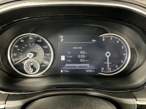 Used 2025 Genesis GV70 2.5T image 29