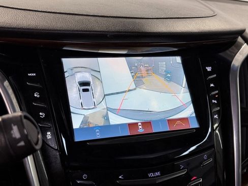 Used 2018 Cadillac Escalade Luxury image 31