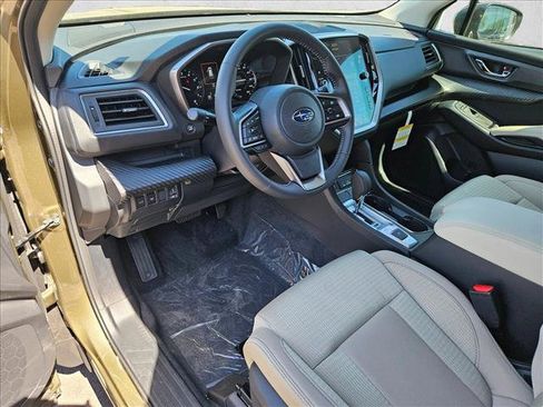Used 2025 Subaru Ascent Premium w/ Popular Package #1 AWD/4WD image 3