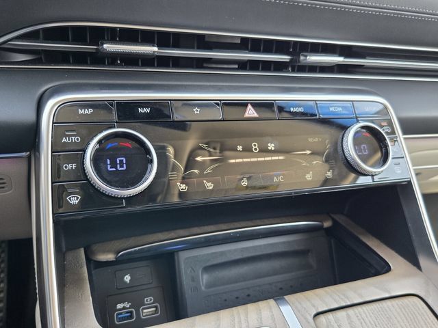 Used 2023 Genesis GV80 3.5T w/ Winter Weather Package AWD/4WD image 18