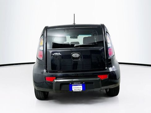 Used 2011 Kia Soul + w/ Audio Pkg FWD image 15