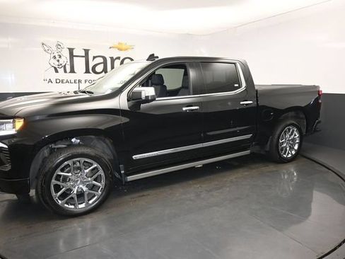 Used 2023 Chevrolet Silverado 1500 High Country w/ High Country Premium Package AWD/4WD image 26
