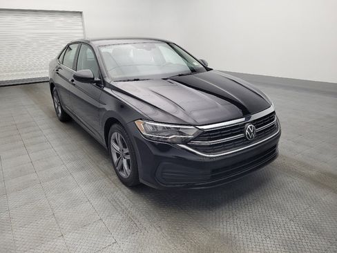 Used 2024 Volkswagen Jetta SE image 13